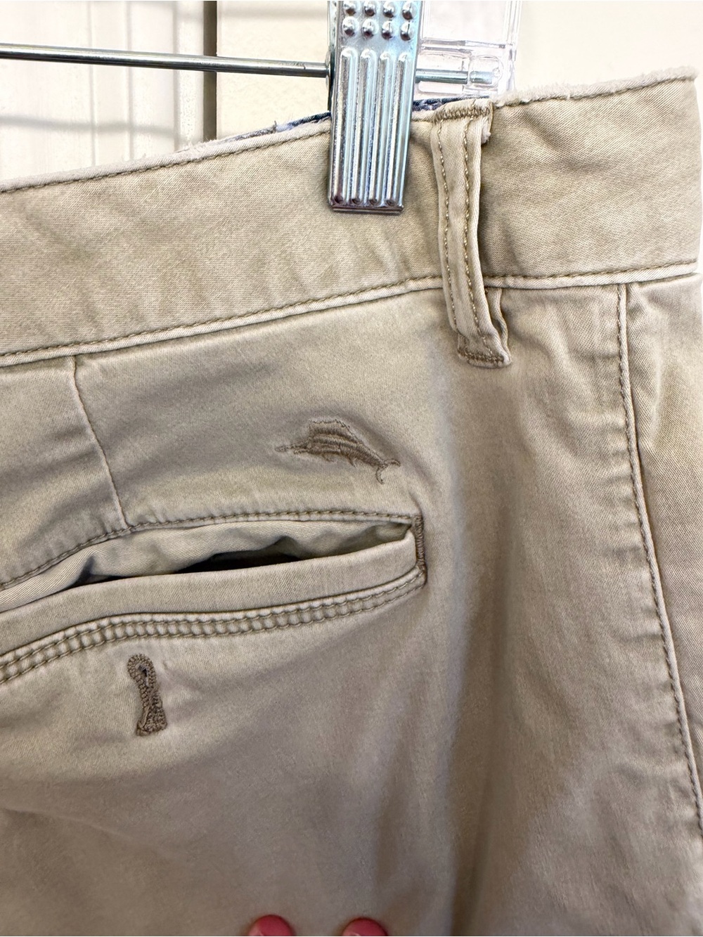 Tommy Bahama Khaki Men's Shorts Size 34 - Picture 4 of 6